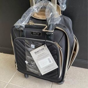 Kenneth Cole Reaction Chelsea Chevron Softside 4-Wheel Underseater Luggage Bag